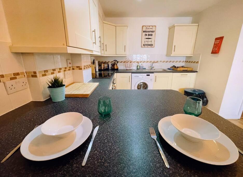Bristol City Stays - 1 Bed - Pembroke Court Екстер'єр фото